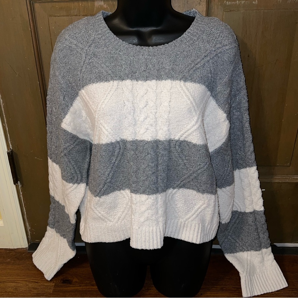 Pink Republic Gray Cable Knit White Stripe Crewneck Long Sleeve Sweater Size L